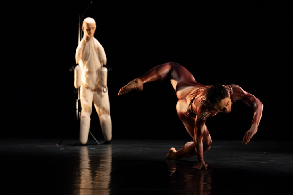 Hiroto Yamaguchi em cena, em Physical Insanity